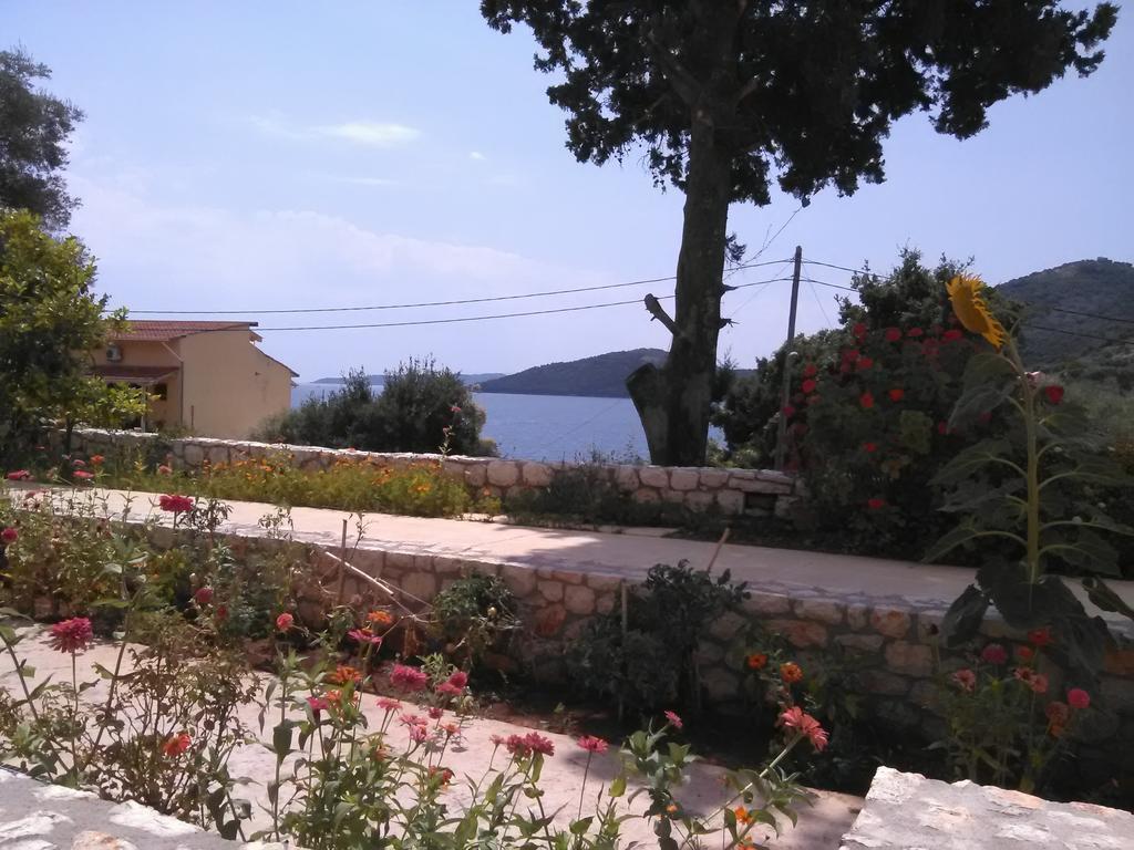 Mikros Gialos Apartments Εξωτερικό φωτογραφία