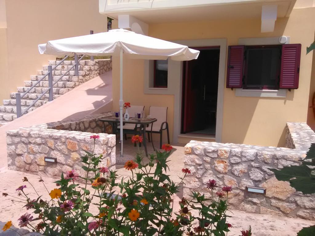 Mikros Gialos Apartments Εξωτερικό φωτογραφία