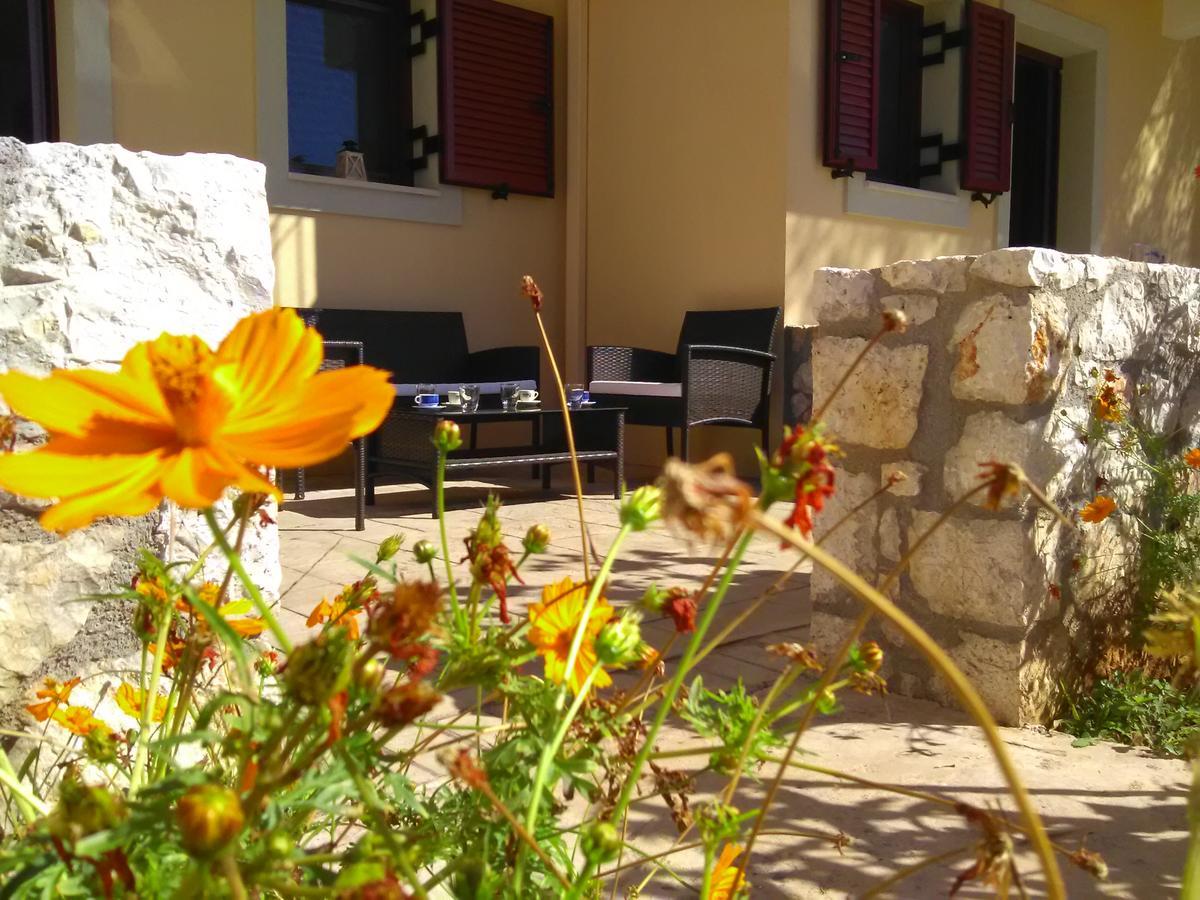 Mikros Gialos Apartments Εξωτερικό φωτογραφία